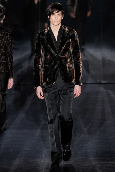 Look 42